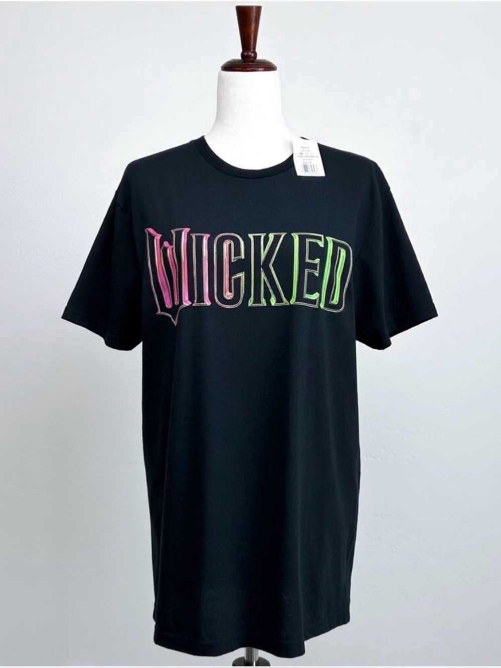 Wicked Movie Elphaba Black Crewneck Pink Green Graphic Short Sleeve T-Shirt NWT